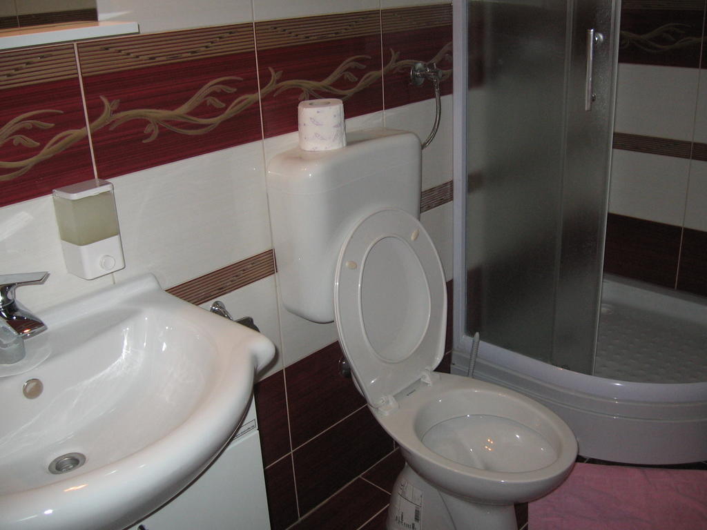 Villa Palma Guesthouse Mostar Room photo
